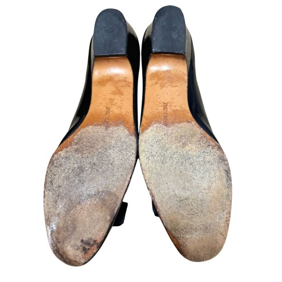 Salvatore Ferragamo Black Patent Leather Heels Sz 8.5 AA Gold Buckle & Bow Detai - Picture 8 of 8